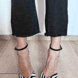 Zebros raštas kulkšnies dirželiais