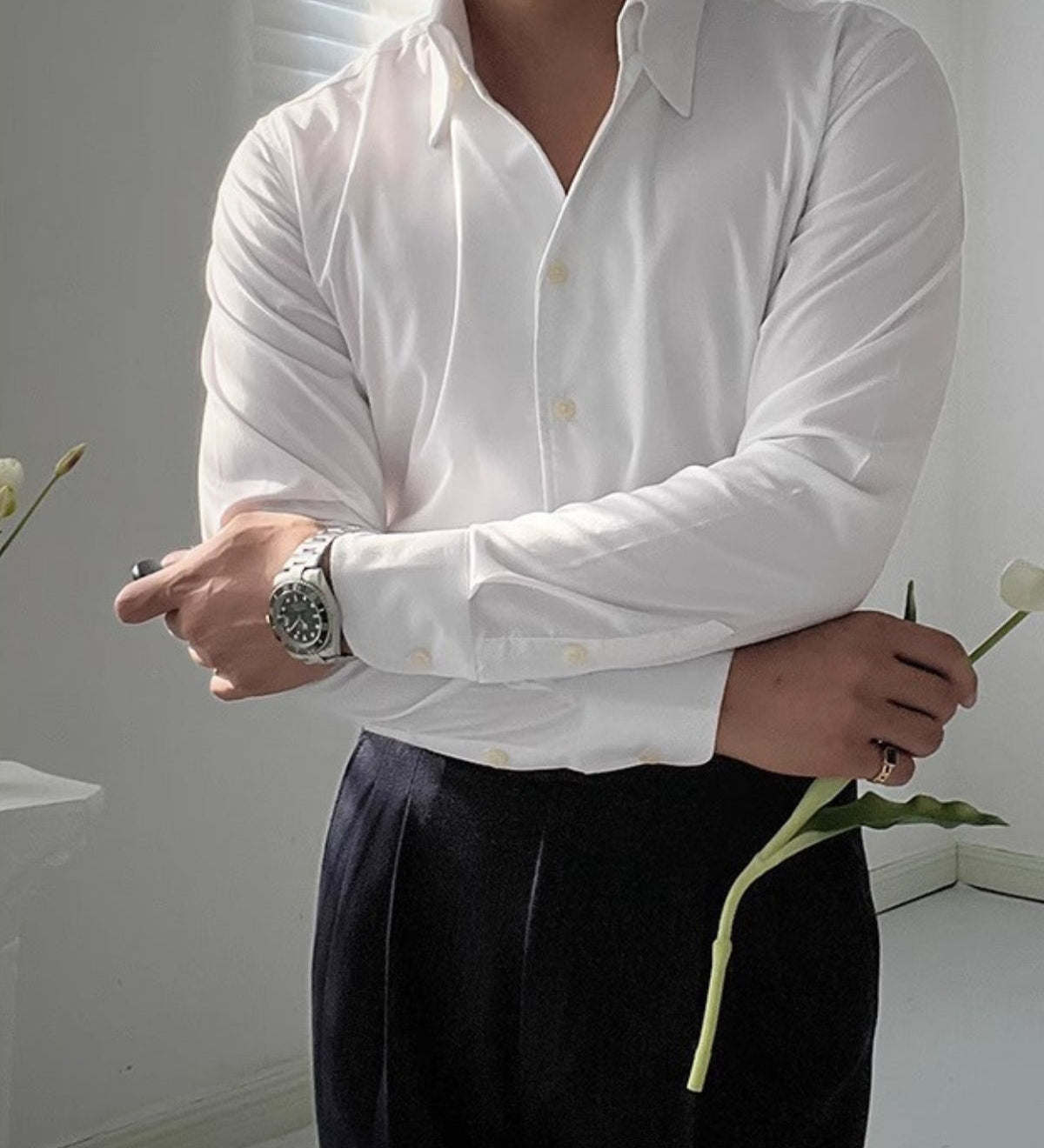 Alfieri – Klasikinis marškinis su v formos iškirpe