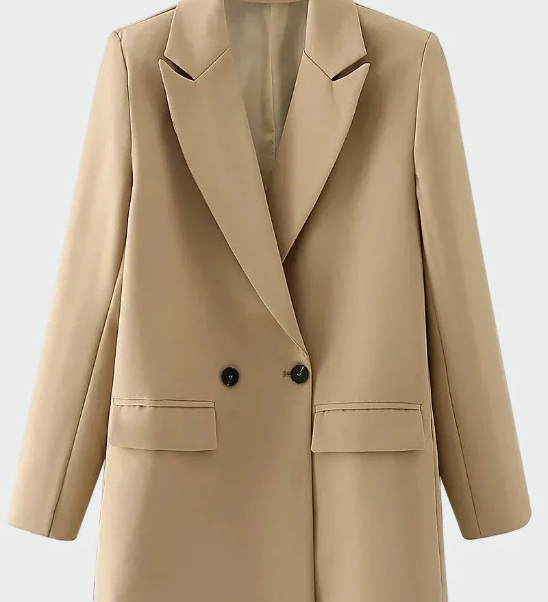 Oversized švarkas su modernia linija