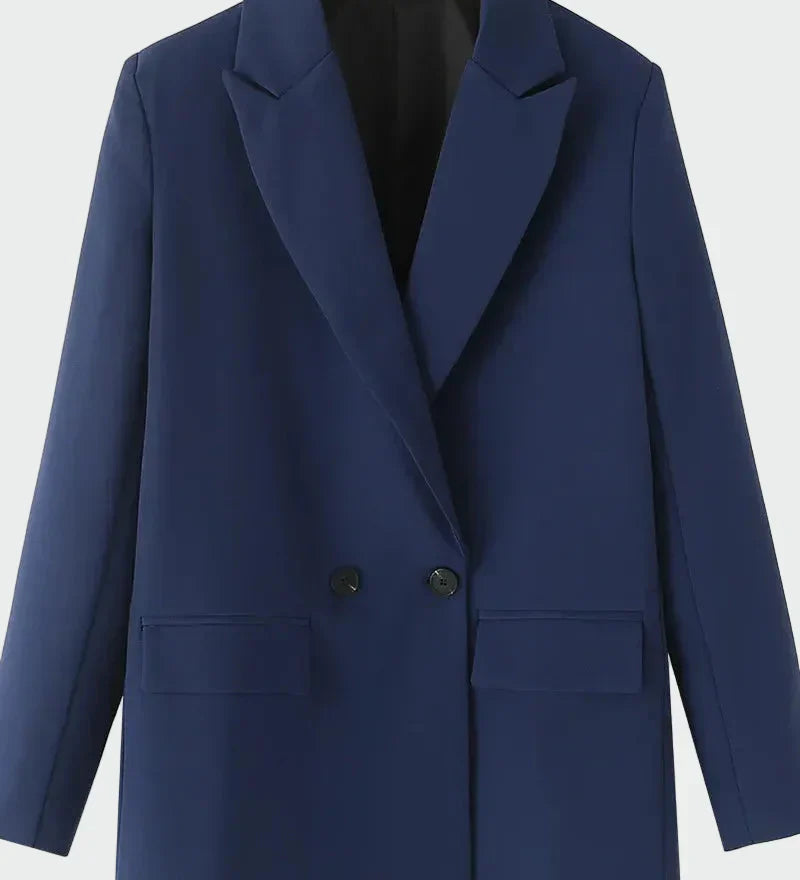 Oversized švarkas su modernia linija